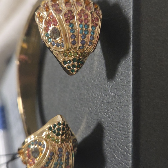 Kurt Geiger Eagle Head Crystal Cuff Bracelet Nwt Retail $148 - Picture 6 of 10